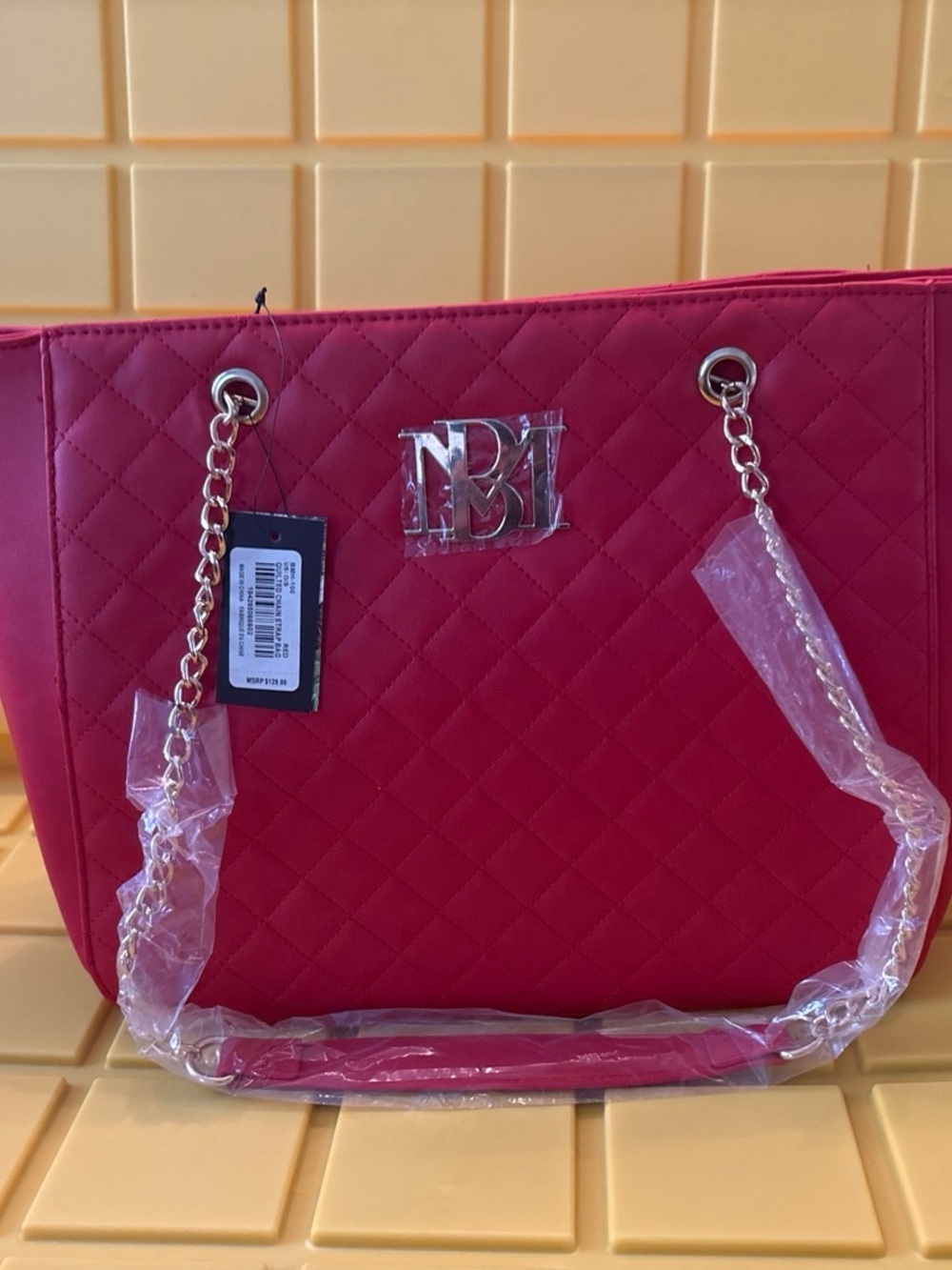 Badgley Mischka Quilted Women's Chain Strap in Red
